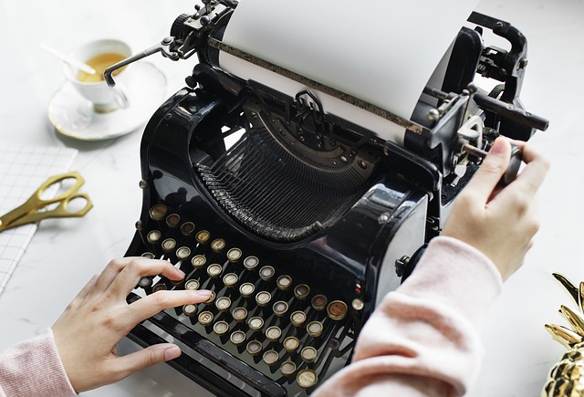 black typewriter copywriting